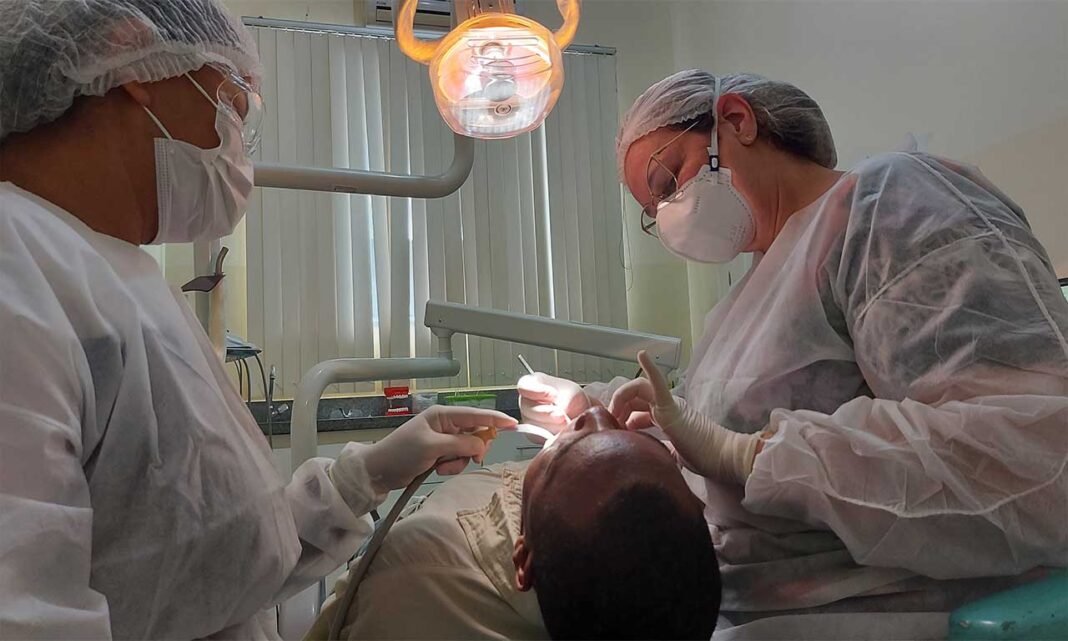 Projeto Faz Bem Sorrir apresentou ótimos resultados ao tratar demanda reprimida por atendimentos odontológicos no município