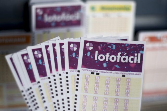 1_bilhete_lotofacil_loteria_sorteio-16697349-1200x800
