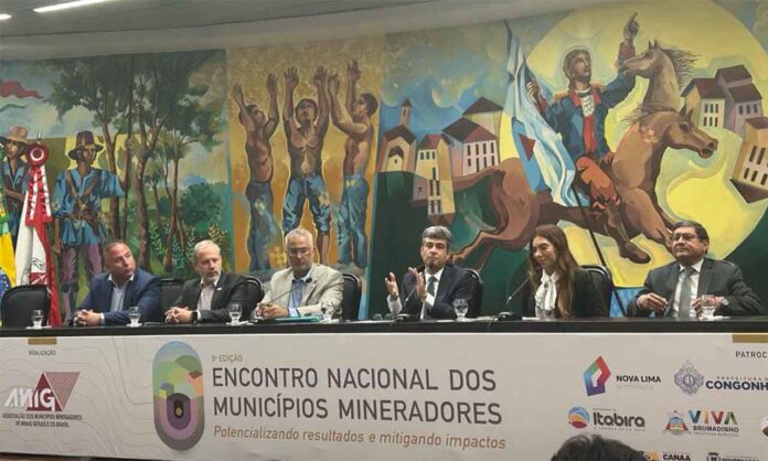 Sem Título-4 Evento destacou que sucateamento da agência reguladora da mineração provoca danos aos municípios e a toda sociedade; Programação segue até esta quarta-feira, em Belo Horizonte