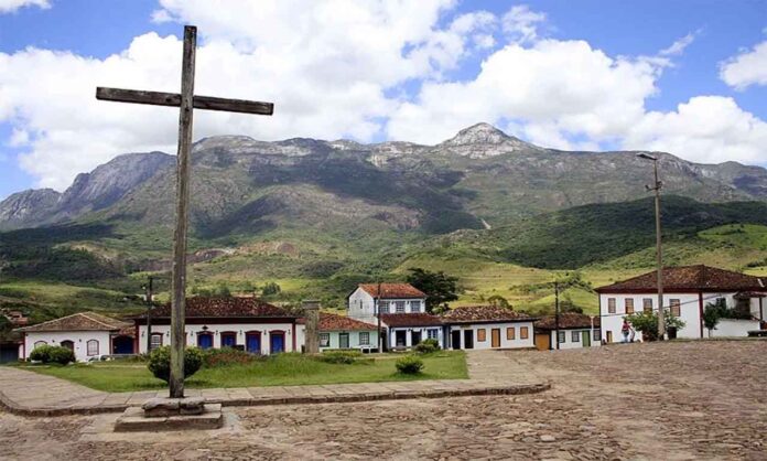 Inscrições serão feitas presencialmente na cidade, entre os dias 25 e 27 de setembro; Os cargos vão de nível técnico a sem exigência de escolaridade, para formação de cadastro de reserva