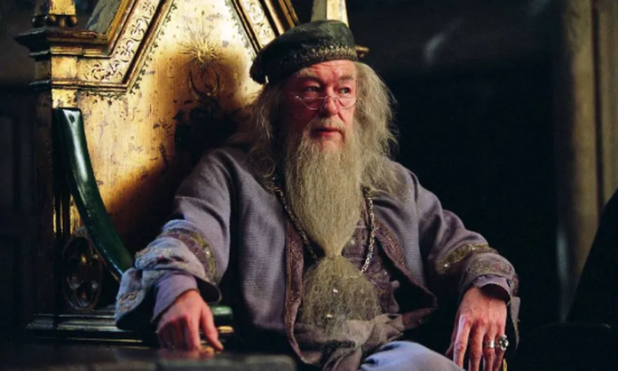 Ator de Harry Potter, que fez Dumbledore, morre aos 82 anos