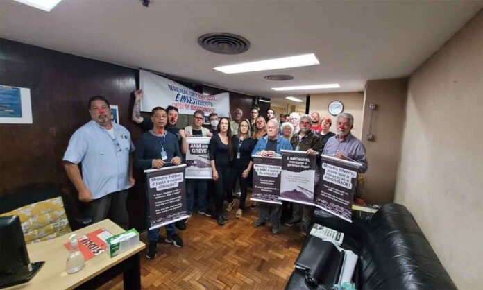 Sem Título-10 Movimento grevista optou por continuar negociações com depois de o governo sinalizar possibilidade de atender reinvindicações dos servidores
