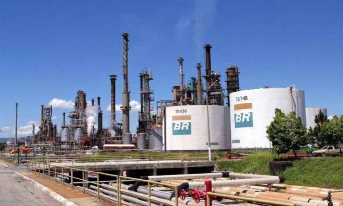 Sem Título-16 Objetivo é pressionar a estatal a atender as reivindicações do Acordo Coletivo de Trabalho e resolver questões estruturais; Categoria quer recomposição do efetivo e, principalmente, a retirada de subsidiárias do Programa de Privatização - Petroleiros