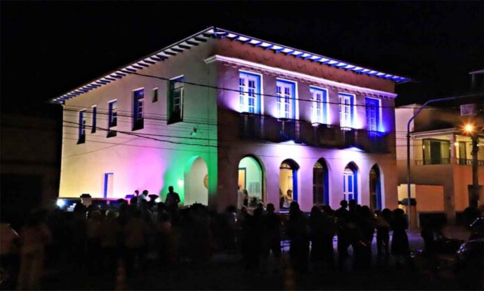 Sede da Secretaria Municipal de Cultura, tradicional prédio é tombado pelo Patrimônio Histórico Municipal e recebeu equipamentos que contam a história da cidade e da Família Lages - Conceição