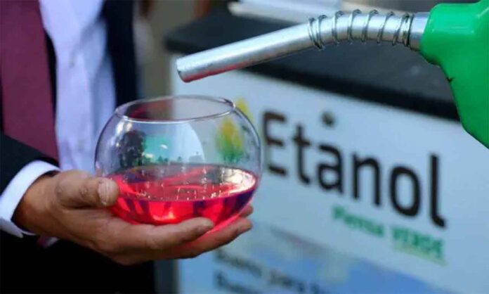 Convênio de cooperação foi assinado durante abertura do Imersão Indústria e prevê desenvolvimento de tecnologias e projetos para diminuir emissão de gases de efeito estufa, como o uso do etanol na produção - ArcelorMittal