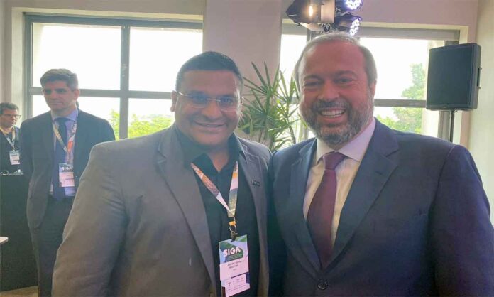 André Viana compareceu a seminário no Rio de Janeiro e se reuniu com o ministro de Minas e Energia Alexandre Silveira para intensificar discussão sobre a urgência de uma mineração não predatória - Presidente do Metabase