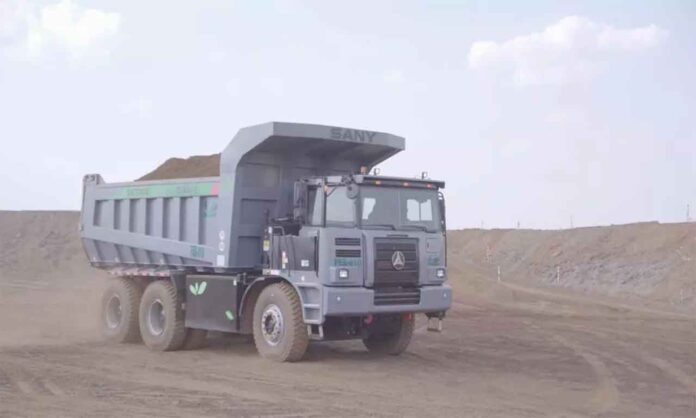 Veículo com capacidade de carregar 60 toneladas irá contribuir para a redução de consumo de diesel e emissão de CO2 na produção do aço - Gerdau
