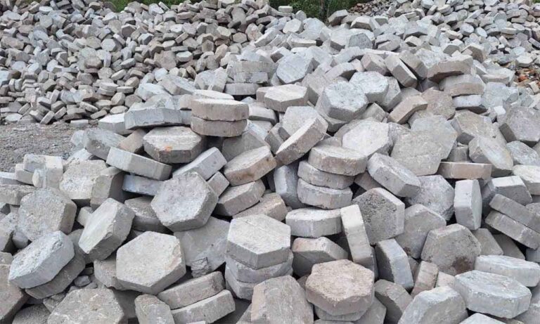 Materiais descartados do empreendimento da Anglo American resultaram em doação para pavimentação de ruas em município impactado pela mineração- Rejeitos