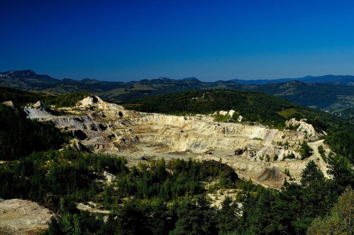 ANM embarga 25 barragens de mineração em MG, sendo 18 da Vale