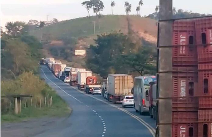 Leilão de concessão: entre os interessados estão um consórcio liderado pelas empresas Aterpa e JMalucelli e outro formado pelo Grupo Opportunity e pela operadora Monte Rodovias