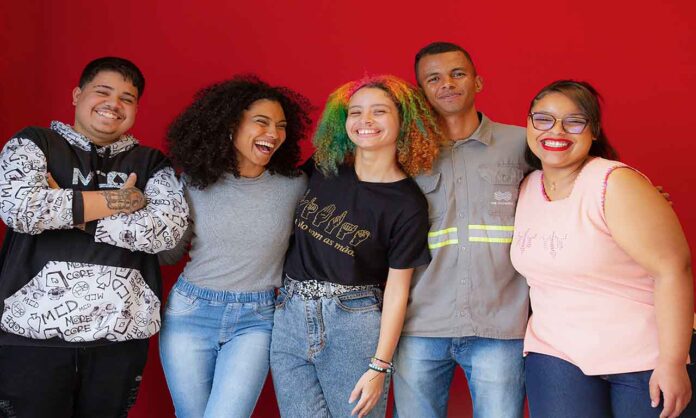 Aprendizes RHI Magnesita3 - Crédito Carol Reis Inscrições poderão ser feitas até dia 15 de dezembro, para Unidade Brumado; Programa é realizado em parceria com o Senai - RHI Magnesita