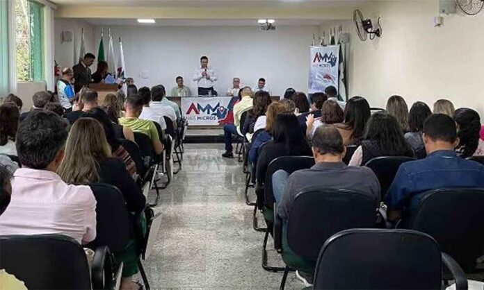 Cidade do Médio Piracicaba recebeu prefeitos de várias regiões do estado em evento promovido pela Associação Mineira de Municípios - AMM