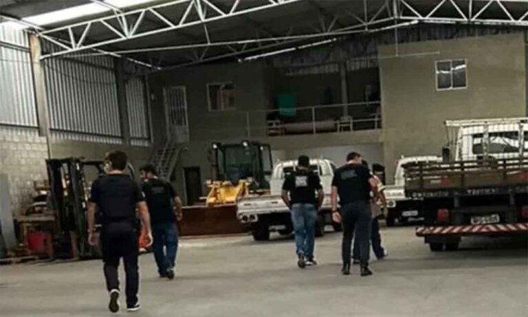 Força-tarefa cumpre mandados de busca e apreensão contra empresas de mineração em BH e no Jequitinhonha Força-tarefa cumpre mandados de busca e apreensão contra empresas de mineração em BH e no Jequitinhonha