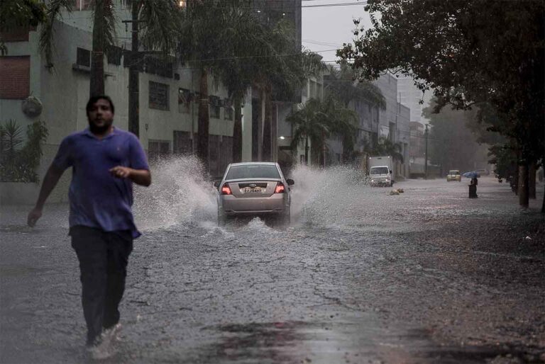 Meteorologia prevê chuvas mais frequentes na estação sob influência do El Niño, com muito calor durante o dia e mais precipitações à tarde e à noite - Verão Chuvoso