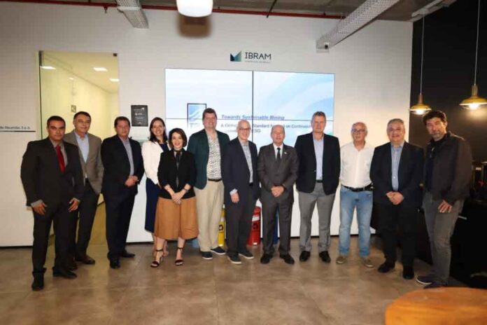 Em encontro promovido em Belo Horizonte, entidade apresentou TSM Brasil como referência para que mineradoras atuem de forma sustentável - Ibram