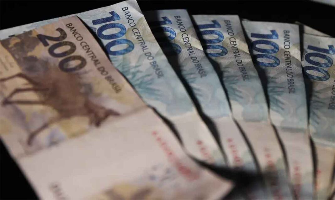 Sem Título-8 Maior parte das pessoas e empresas que ainda não fizeram o saque têm direito a pequenas quantias; Banco Central disponibiliza novos recursos para brasileiros fazerem a consulta