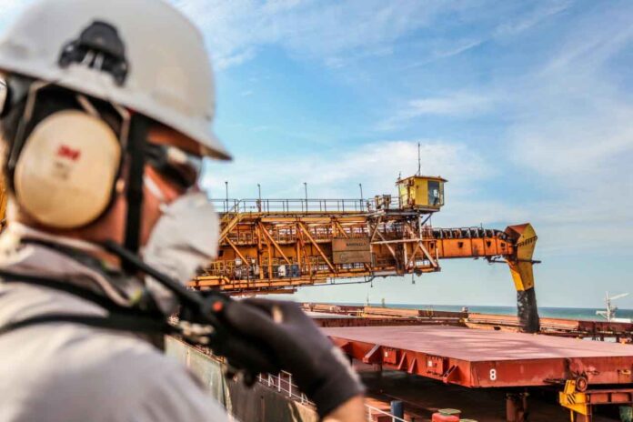Sem Título-8 Governo da China anunciou pacote de investimentos públicos que vão aumentar a demanda por matéria-prima; Expectativa é de alta na procura por minério de ferro nas próximos semanas