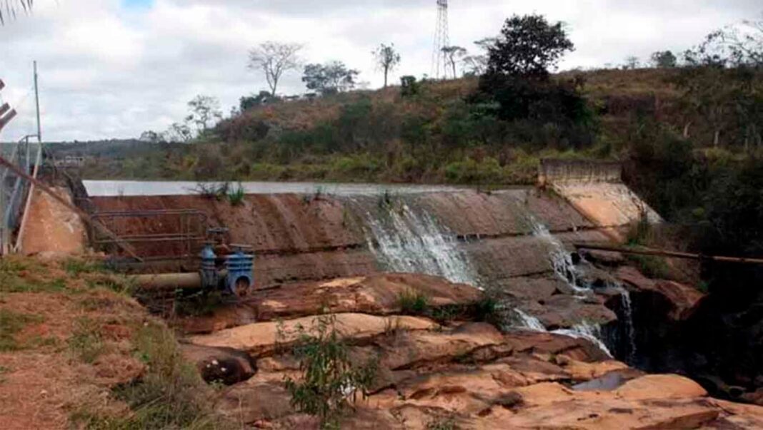 Saae diz não ter encontrado irregularidades após mortes de peixes no Manancial Pureza