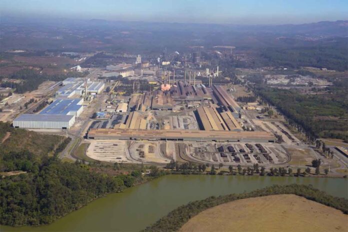 Acordo celebrado com o Ministério Público prevê regularização e recuperação ambiental de áreas impactadas pelo lançamento de efluentes por empreendimento da Gerdau no município