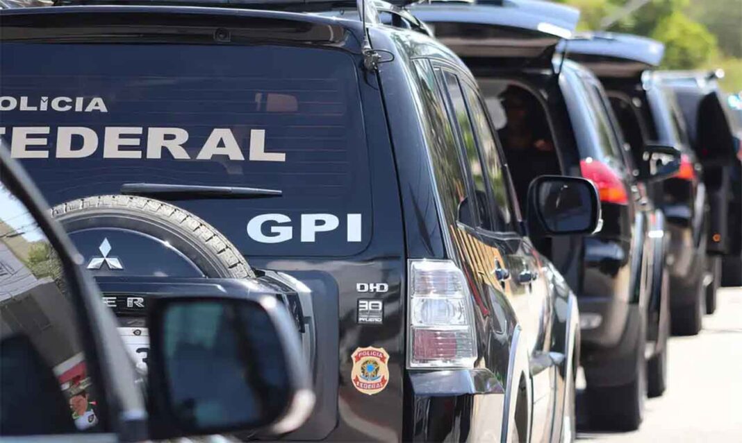 Envolvidos atuam em conjunto com diversos garimpeiros locais e estrangeiros; PF identificou extração de quartzo verde sem qualquer licença ambiental ou autorização da Agência Nacional de Mineração