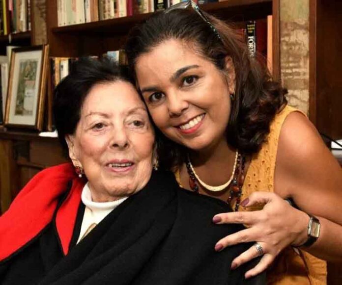 Leonor era esposa do notável José Aparecido de OIiveira, além de mãe da empresária Maria Cecília e de José Fernando, atual prefeito de Conceição do Mato Dentro e presidente da Amig
