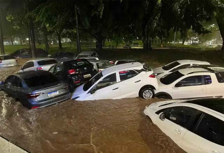 Cidades mineiras acumulam prejuízos com temporais no início de 2024 Cidades mineiras acumulam prejuízos com temporais no início de 2024