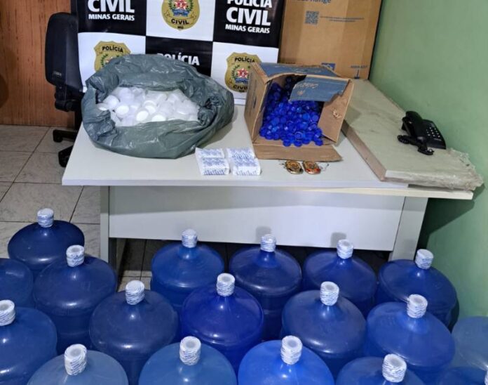 água-torneira-mineral Polícia prende homem que vendia água de torneira como mineral em cidade mineira