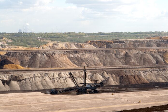 MG e sul da Bahia devem receber de empresas chinesas investimento de US$ 3,5 bilhões para mineração