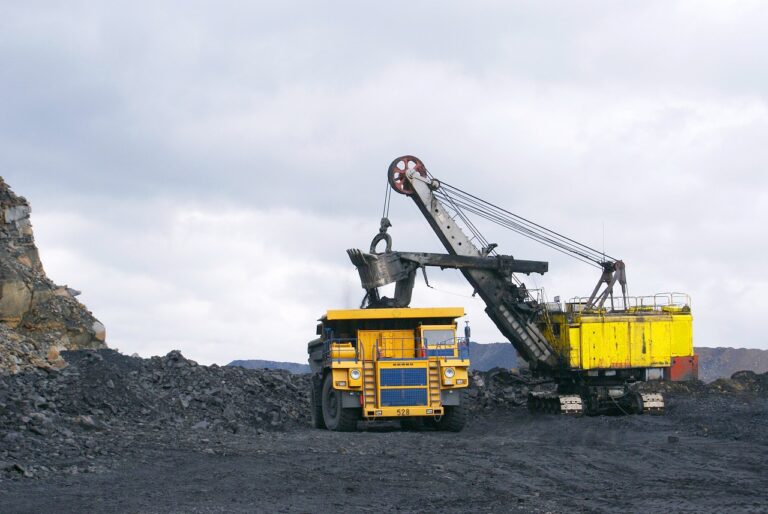 Mineradoras vão fornecer informações para apoiar ações coordenadas do IBRAM e Ministério da Justiça Mineradoras vão fornecer informações para apoiar ações coordenadas do IBRAM e Ministério da Justiça