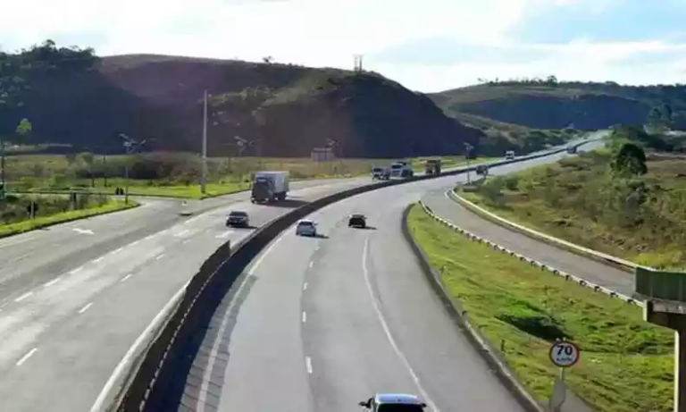 ‘Rodovia do Minério’: acordo entre MPMG e prefeituras pode tirar 1.500 carretas da BR–040 ‘Rodovia do Minério’: acordo entre MPMG e prefeituras pode tirar 1.500 carretas da BR–040