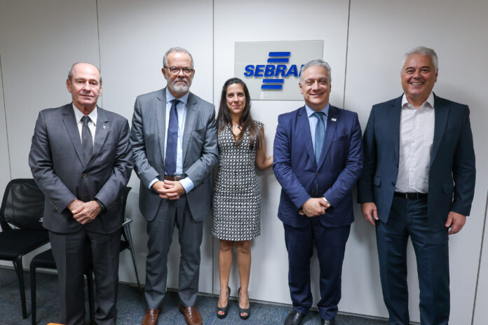Reunião com Raul Jungmann - IBRAM IBRAM e Sebrae podem se unir para fortalecer pequena e média mineração