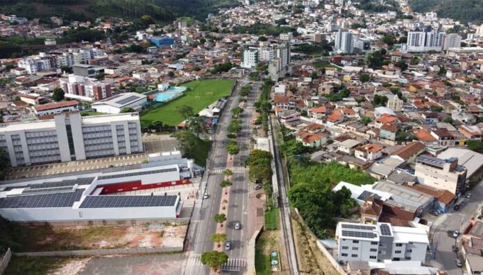 Fruto de uma negociação complexa com a Vale, via inaugurada em 2004 representou uma mudança importante no cenário urbano, facilitando a mobilidade e atraindo investimentos - Série Transformação