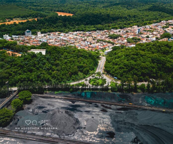 FECHAMENTO DE MINA E OS PROJETOS DE RECONVERSÃO ECONÔMICA NOS TERRITÓRIOS MINERADOS