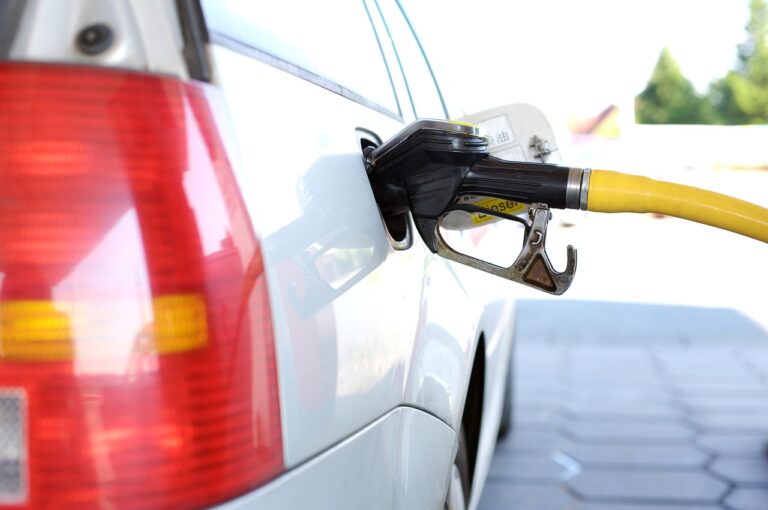 Postos de Brumadinho registram aumento do valor da gasolina e etanol após elevação de 12,5% do ICMS Postos de Brumadinho registram aumento do valor da gasolina e etanol após elevação de 12,5% do ICMS