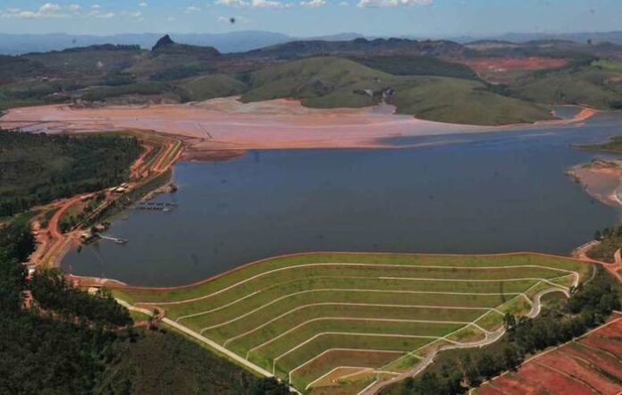BarragemCapitodoMatodaVale-700x445 Entidade divulgou manifesto no Dia Internacional de Luta Contra as Barragens; Amig lembra que 64 estruturas estão em situação de emergência no país, sendo 35 delas em Minas
