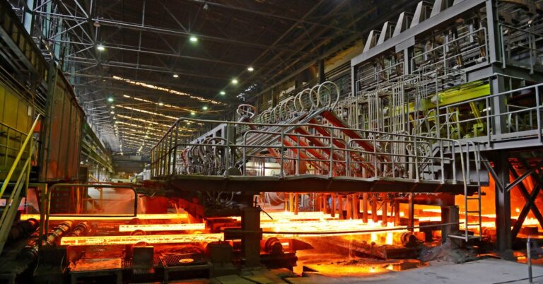 ArcelorMittal aumenta presença no mercado ao adquirir 28,5% na Vallourec por R$ 5,1 bilhões ArcelorMittal aumenta presença no mercado ao adquirir 28,5% na Vallourec por R$ 5,1 bilhões