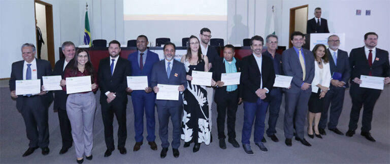 Ibram entrega Prêmio Municípios Mineradores 2024 na próxima semana, em Brasília Ibram entrega Prêmio Municípios Mineradores 2024 na próxima semana, em Brasília