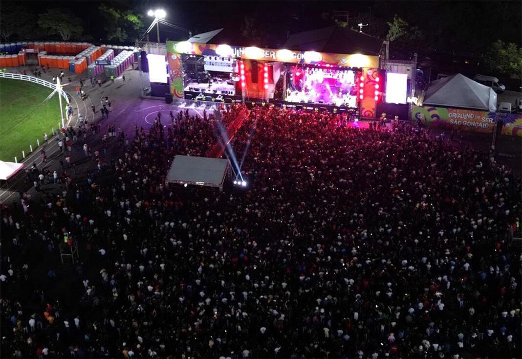 Com shows sertanejos e concurso de marcha, evento esteve perto de passar sem ocorrências policiais registradas; Segurança da Cavalgada teve reforço de câmeras de monitoramento