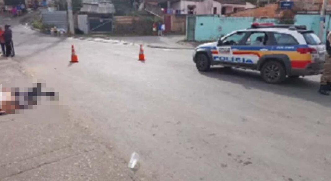 Adolescente foi morto a tiros durante a madrugada na Avenida Galiléia; Samu compareceu para socorrer a vítima, mas ela não resistiu – Homicídio em Itabira