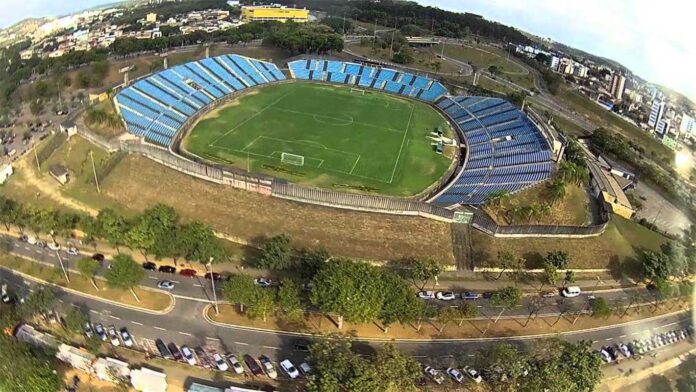 Sem Título-16 Ação Civil Pública requer condenação por improbidade administrativa por uso de alto-falantes do Ipatingão para mencionar ações de governo durante jogos de futebol; MPMG pleiteia o pagamento de danos morais coletivos