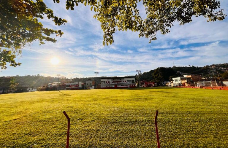 São Gonçalo do Rio Abaixo comemora Dia do Trabalhador reverenciando os 84 anos do Operário Esporte Clube São Gonçalo do Rio Abaixo comemora Dia do Trabalhador reverenciando os 84 anos do Operário Esporte Clube