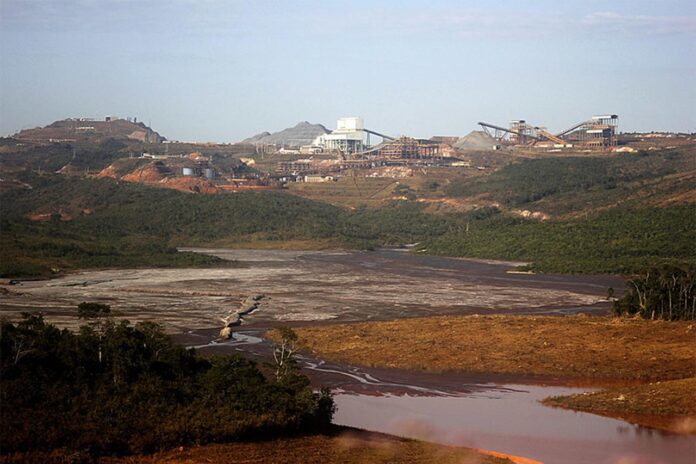 Moradores de comunidades de Conceição do Mato Dentro e Alvorada de Minas terão que ser realocados por estarem em território que pode ser impactado por eventual rompimento de barragemda Anglo American; Famílias serão cadastradas em Plano de Reassentamento