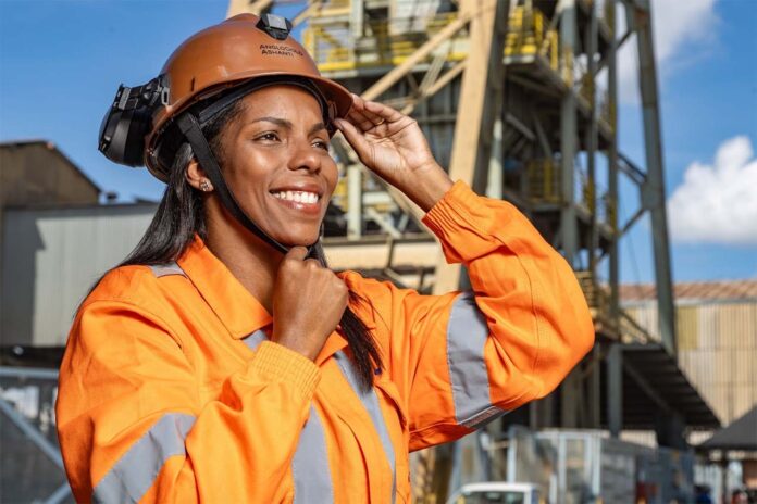 Sem Título-3 A AngloGold Ashanti promove a inclusão de mulheres, pessoas com deficiência, reabilitados do INSS, pessoas negras, membros da comunidade LGBTQIA+ e profissionais de todas as idades nos processos seletivos