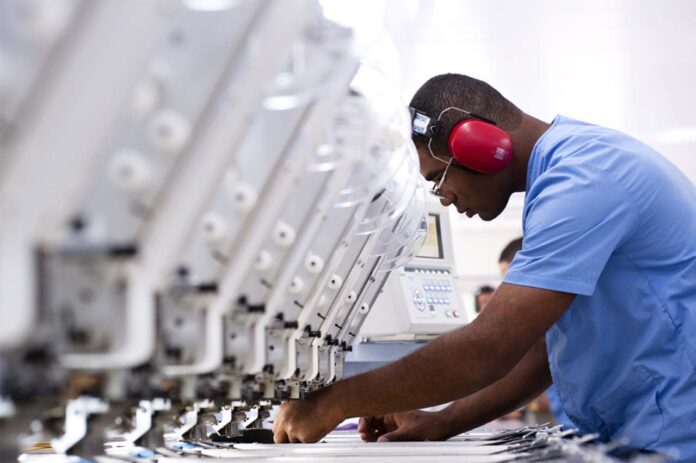Programa Acredita tem o objetivo de estimular a geração de emprego e renda e o desenvolvimento econômico; Governo também quer ampliar crédito para mulheres empreendedoras e incentivos a investimentos estrangeiros em projetos sustentáveis