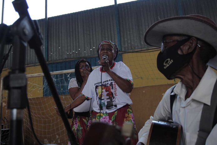 IMG_0939 Evento reúne palestras, oficinas e mesas redondas sobre o protagonismo afro-brasileiro; Programação do Fala Quilombo conta também com apresentações artíticas, com entrada franca