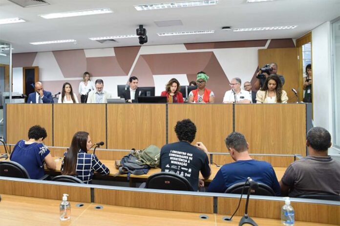 Auidiência Pública realizada na ALMG debateu qualidade da água no município, a partir de relatório do Igam que identificou níveis elevados de metais e coliformes fecais em seis pontos de monitoramento entre 2014 e 2023