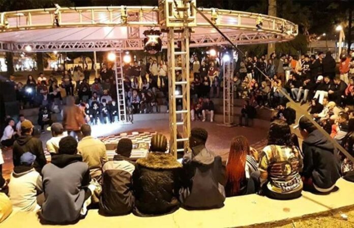 Edital da Fundação Cultural Carlos Drummond de Andrade fica aberto aos interessados até o próximo dia 19 de maio; Oportunidade é restrita a artistas que moram em Itabira ou que nasceram na cidade