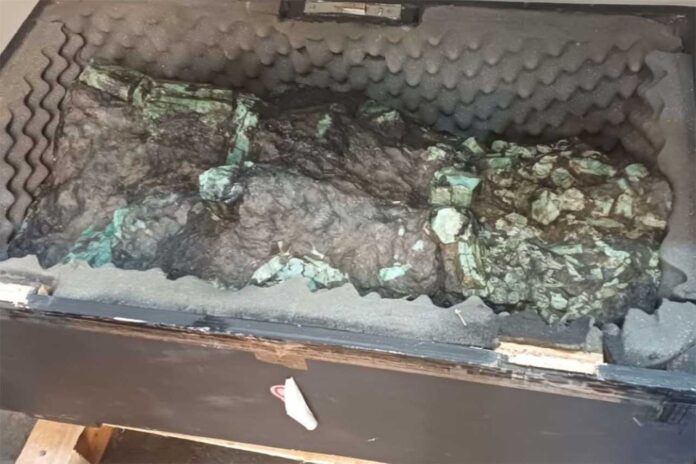 Sem Título-9 Pedra foi comprada por R$ 175 milhões em leilão realizado em Campinas; Esmeralda é considera “obra de arte da natureza”