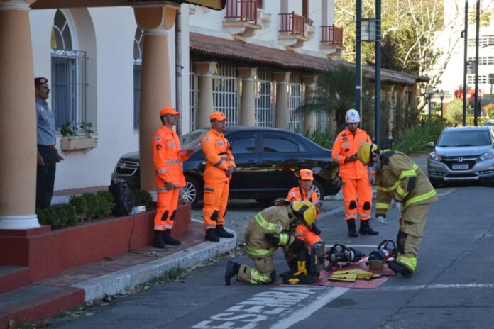 O novo edital do concurso dos bombeiros mineiros é para os postos de Soldado Combatente, Soldados Especialista, Oficial Combatente e Oficiais de Saúde. As inscrições começam em julho
