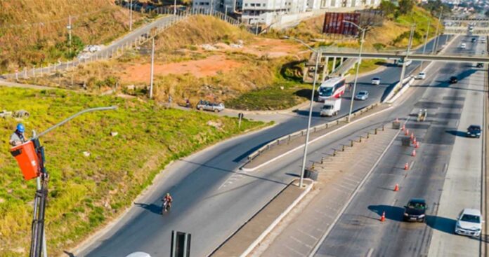 Sem Título-2 Uma das principais vias de acesso ao polo minerário do Médio Espinhaço, MG-10 terá 100% de iluminação pública de fontes renováveis
